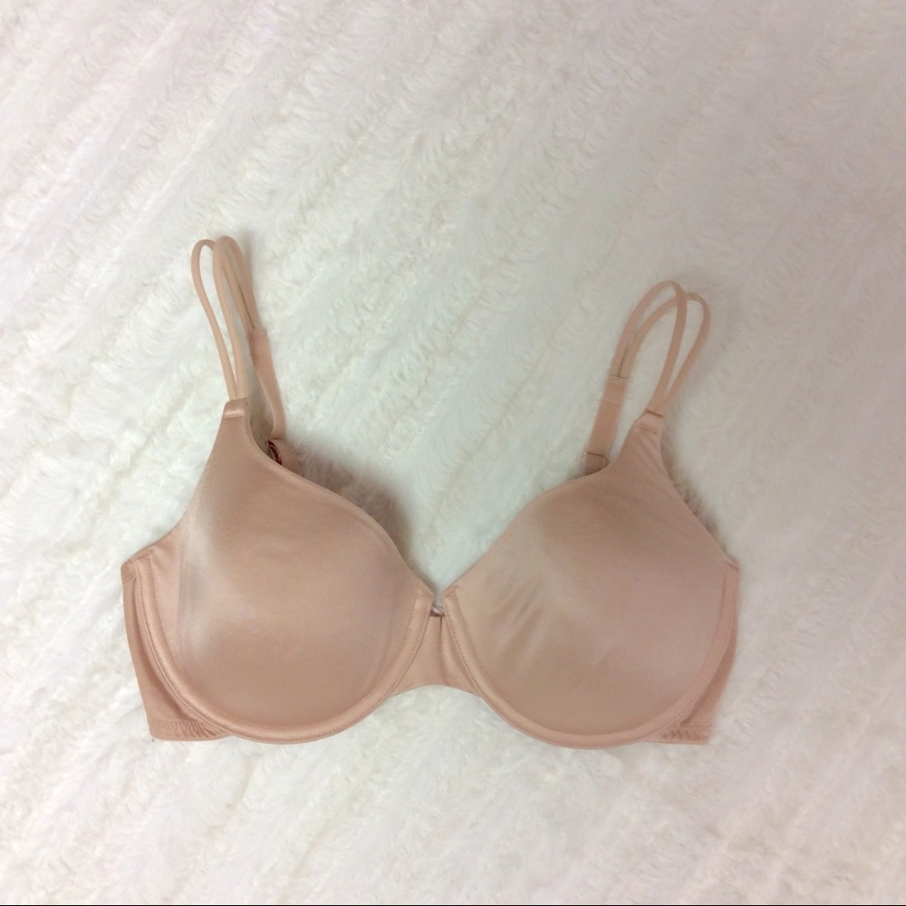 Victoria’s Secret nude padded bra